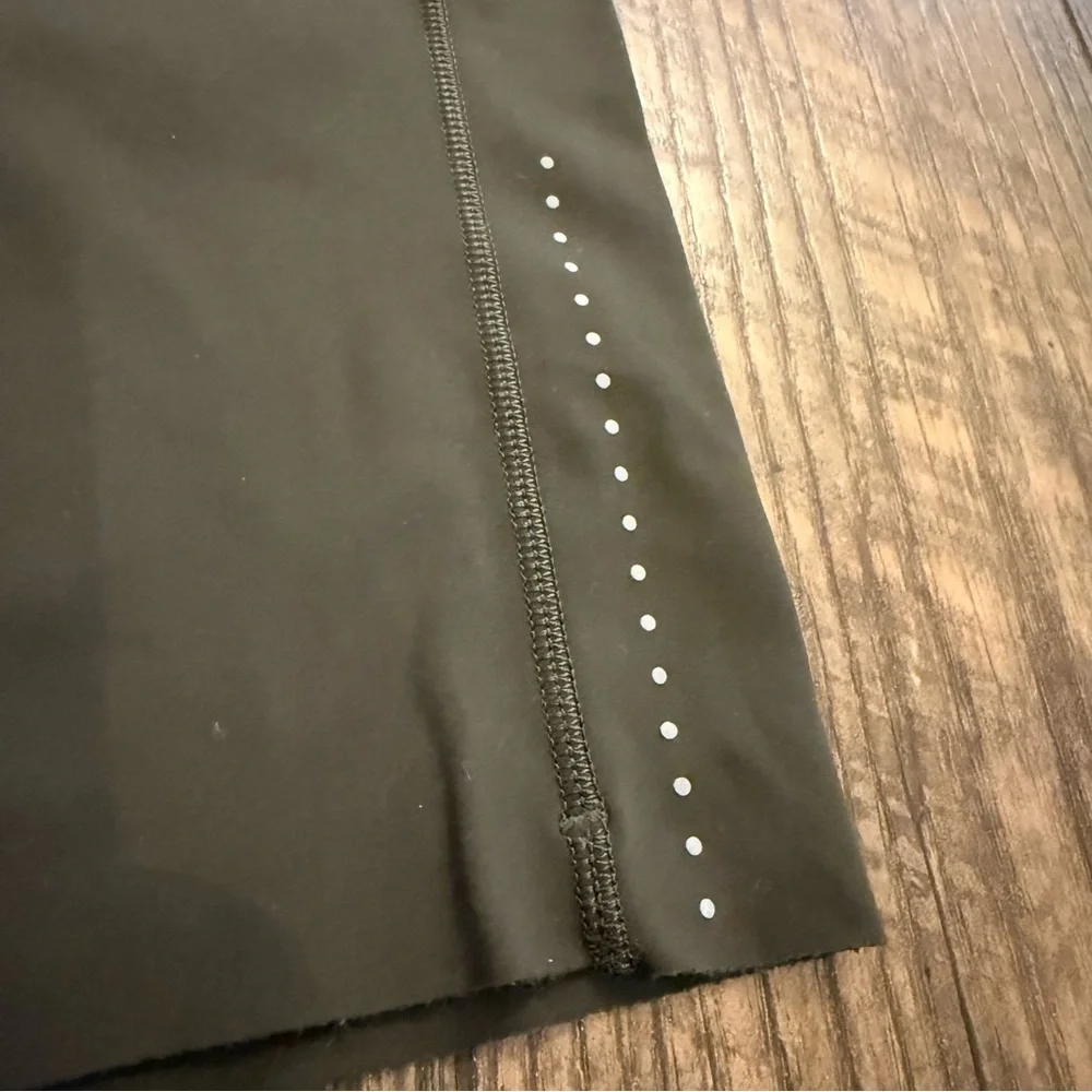 Lululemon Fast Free Crop 18” Leggings Green/Olive‎ Size 8